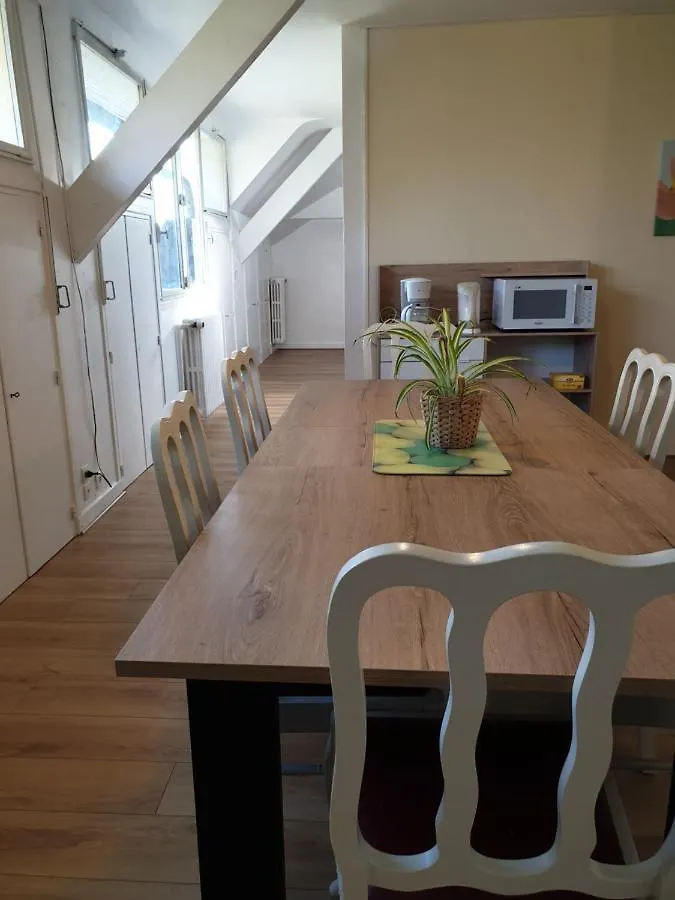 Apartment Cosy Er Lann Gite Cedre Val-Couesnon